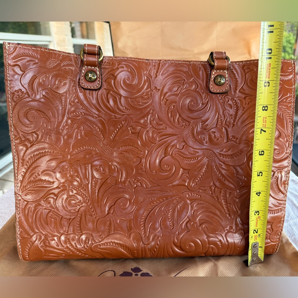 Patricia Nash Floral Embossed Tan Tote - Picture 4 of 6